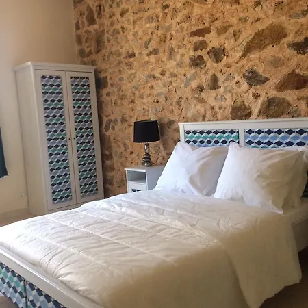 Le Chateau Des Anglades Дом отдыха *