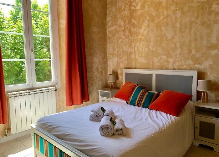 Le Chateau Des Anglades * הייר