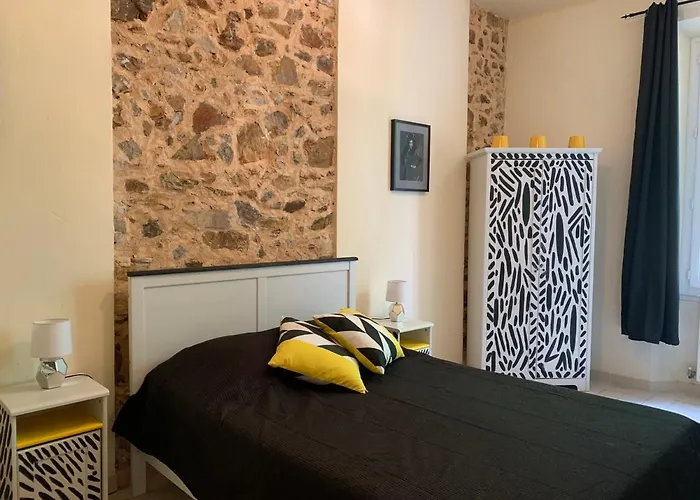 Le Chateau Des Anglades * הייר