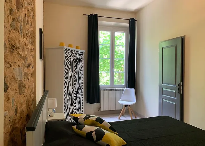 בית נופש Le Chateau Des Anglades *