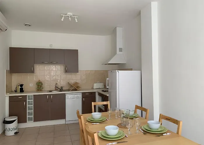 Le Chateau Des Anglades בית נופש *