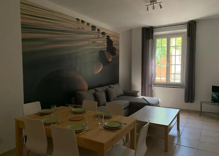 Le Chateau Des Anglades בית נופש *