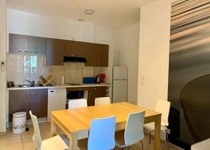 Le Chateau Des Anglades * הייר