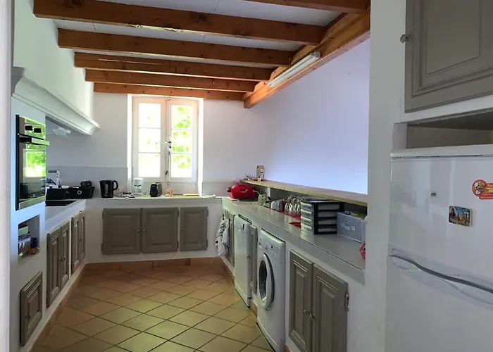 Le Chateau Des Anglades