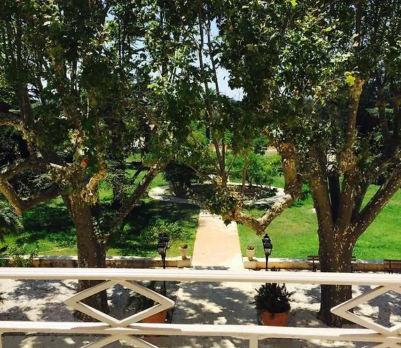 בית נופש Le Chateau Des Anglades