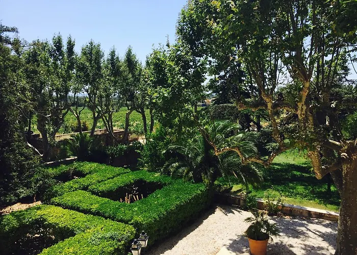 Le Chateau Des Anglades בית נופש הייר