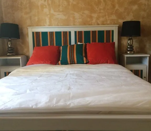 בית נופש Le Chateau Des Anglades *