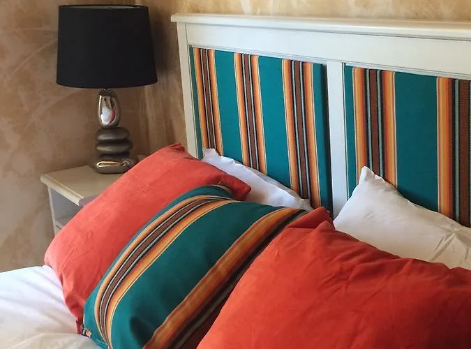 Le Chateau Des Anglades בית נופש