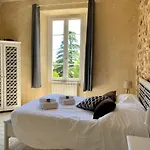 Le Chateau Des Anglades 히에레