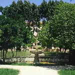 Le Chateau Des Anglades 펜션 *