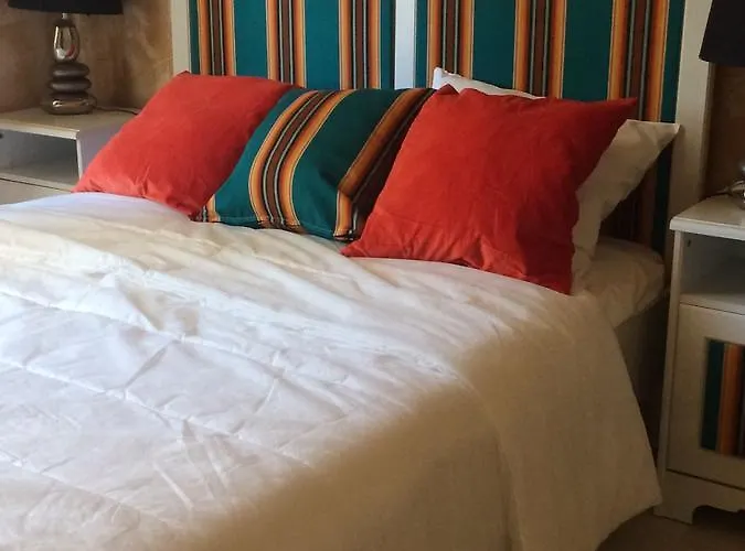 Le Chateau Des Anglades Feriehus Hyères